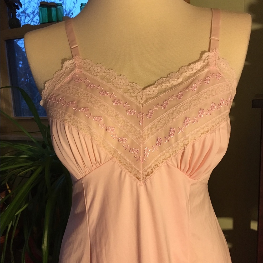 Vintage Gaymode nylon slip